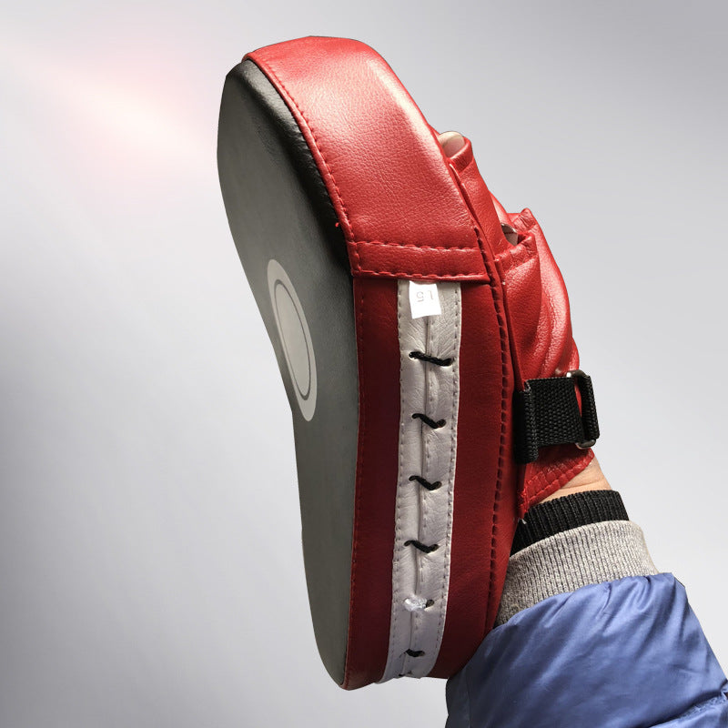 Boxing Arc Hand Target – Curved Focus Mitts for Muay Thai & Taekwondo Training